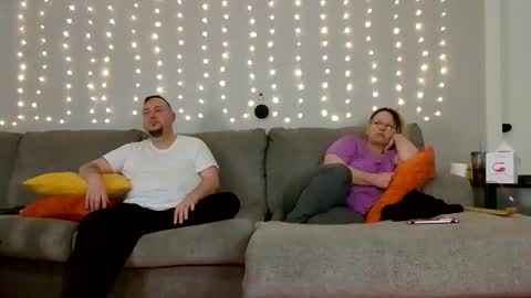 Victoria and Jesse online show from 01.02.25