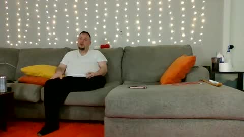 Victoria and Jesse online show from 01.31.25