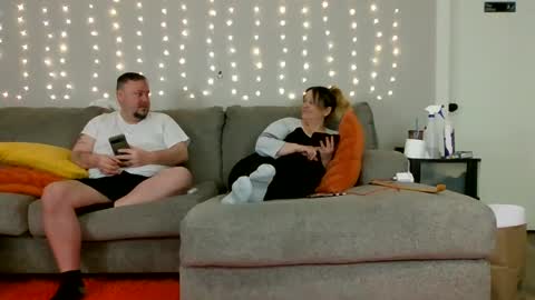 Victoria and Jesse online show from 02.01.25