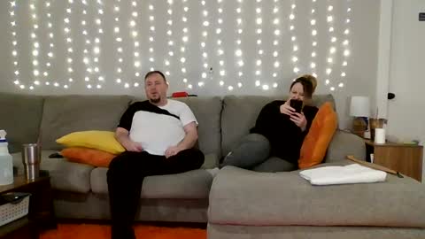 Victoria and Jesse online show from 02.10.25