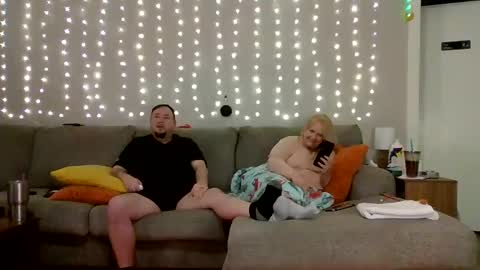 Victoria and Jesse online show from 02.23.25