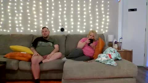 Victoria and Jesse online show from 03.01.25