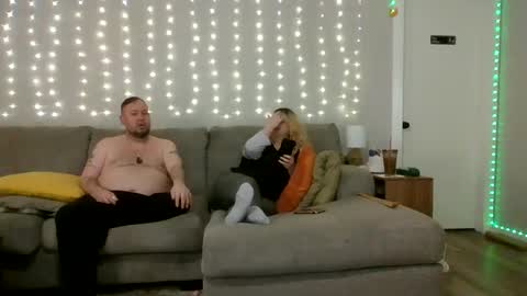 Victoria and Jesse online show from 09.10.25