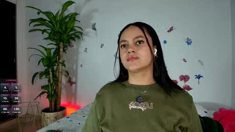 Victoria online show from 04.11.26