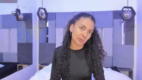 Snapshot of victoriaduarte chatting on 02.01.26 Victoria online show from 02.01.26