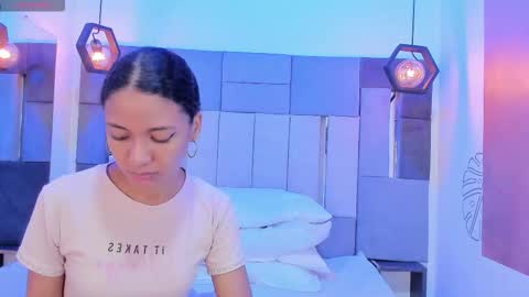 Snapshot of victoriaduarte chatting on 02.02.26 Victoria online show from 02.02.26