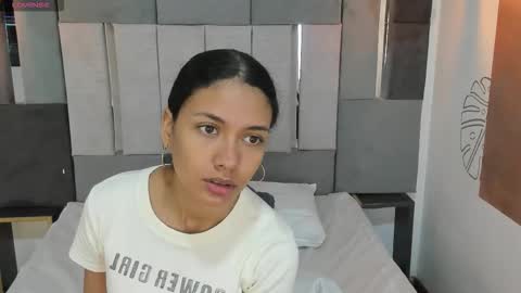 Snapshot of victoriaduarte chatting on 02.08.26 Victoria online show from 02.08.26