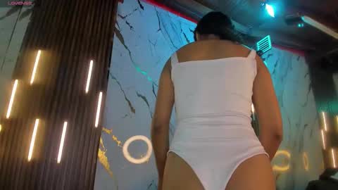 Snapshot of victoriaduarte chatting on 02.26.26 Victoria online show from 02.26.26