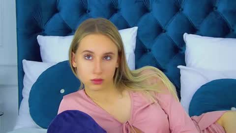 Victoria online show from 09.20.25