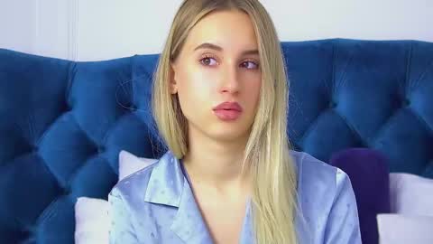 Victoria online show from 10.12.25