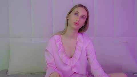 Victoria online show from 01.13.26