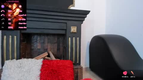 Snapshot of victoriajk chatting on 02.24.25 Victoria online show from 02.24.25