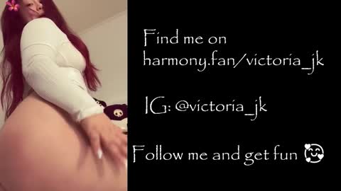 Snapshot of victoriajk chatting on 09.19.25 Victoria online show from 09.19.25