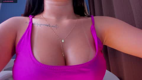 Victoria online show from 12.18.24