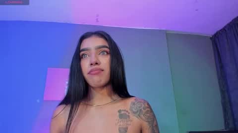 victoriameller online show from 01.05.26