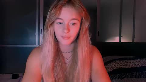 Eva and Victor online show from 10.06.25