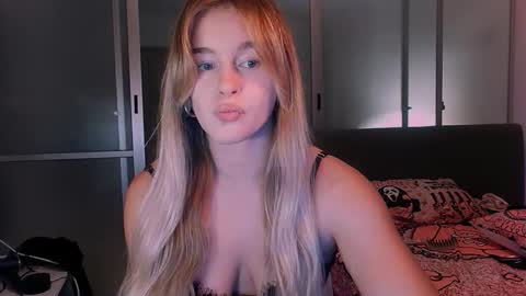 Eva and Victor online show from 10.23.25