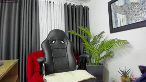 Snapshot of victoriapaker chatting on 01.09.26 victoriapaker online show from 01.09.26