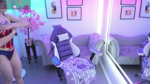 Snapshot of victoriia_doll chatting on 05.05.26 Victoria. online show from 05.05.26