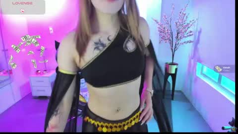 Snapshot of victoriia_doll chatting on 05.28.26 Victoria. online show from 05.28.26