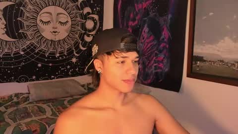 Snapshot of victorino_jhonson chatting on 12.10.24 Victorino Jhonson online show from 12.10.24