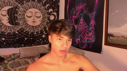 Snapshot of victorino_jhonson chatting on 12.10.24 Victorino Jhonson online show from 12.10.24