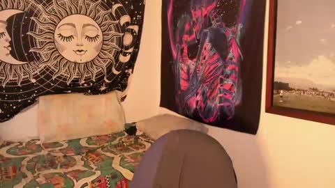 Snapshot of victorino_jhonson chatting on 12.16.24 Victorino Jhonson online show from 12.16.24