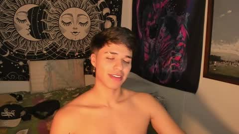 Snapshot of victorino_jhonson chatting on 12.29.24 Victorino Jhonson online show from 12.29.24