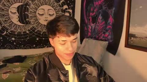 Snapshot of victorino_jhonson chatting on 12.31.24 Victorino Jhonson online show from 12.31.24