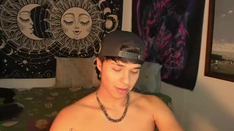 Snapshot of victorino_jhonson chatting on 02.04.25 Victorino Jhonson online show from 02.04.25