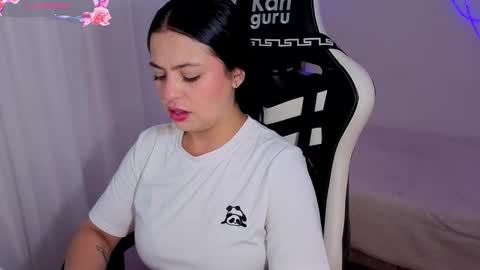 V  I C  T O R I A  online show from 02.06.26