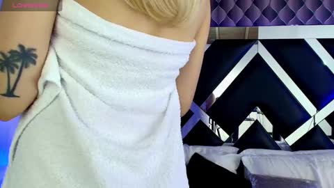 victtoria lee online show from 03.01.25