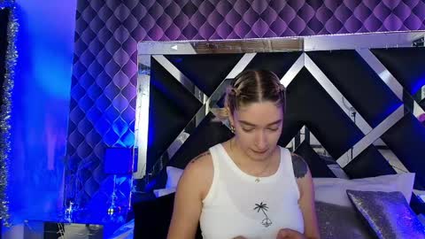 Snapshot of victtoria_lee chatting on 05.04.26 victtoria lee online show from 05.04.26
