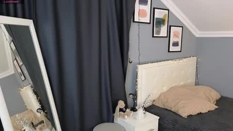 Eva online show from 03.27.26