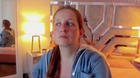 Snapshot of viioletamora chatting on 12.08.24 Violeta online show from 12.08.24