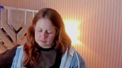 Snapshot of viioletamora chatting on 12.12.24 Violeta online show from 12.12.24