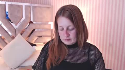 Snapshot of viioletamora chatting on 12.20.24 Violeta online show from 12.20.24