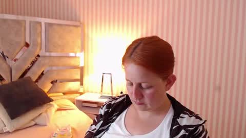 Snapshot of viioletamora chatting on 01.13.25 Violeta online show from 01.13.25