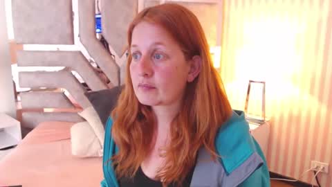 Snapshot of viioletamora chatting on 01.14.25 Violeta online show from 01.14.25