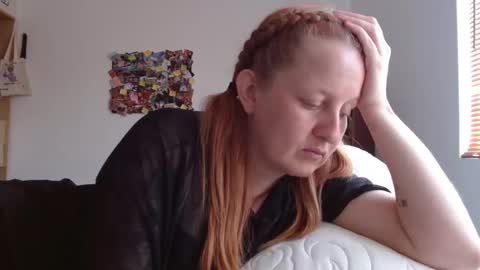 Snapshot of viioletamora chatting on 01.21.25 Violeta online show from 01.21.25