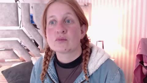 Snapshot of viioletamora chatting on 01.27.25 Violeta online show from 01.27.25