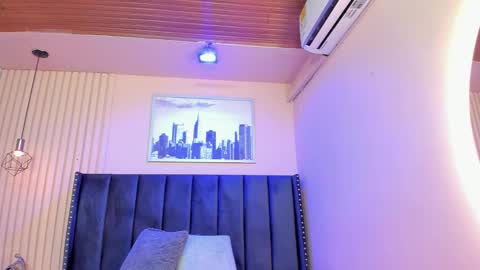 Viiolett online show from 01.17.26