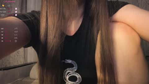 Snapshot of viishy chatting on 02.05.25 Vi online show from 02.05.25