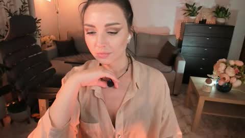 Viki Bellson online show from 10.03.25