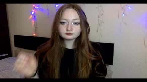 Snapshot of vikippink chatting on 10.13.25 vikippink online show from 10.13.25