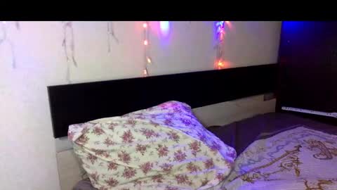 Snapshot of vikippink chatting on 11.10.25 vikippink online show from 11.10.25