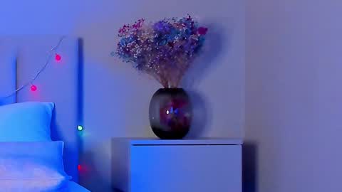 VIKKI online show from 01.17.25