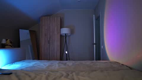 VIKKI online show from 11.19.25