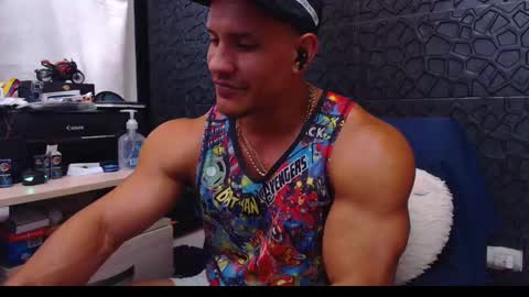 Viktor Herrera online show from 01.23.25