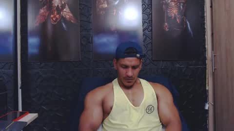 Snapshot of viktorherrera chatting on 05.09.26 Viktor Herrera online show from 05.09.26